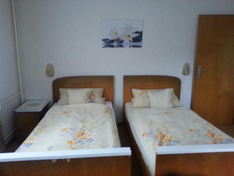 Monteurzimmer Kestert